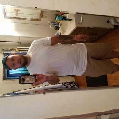 Profile Picture of Robert Martenson (@t0rn8t0) on Twitter