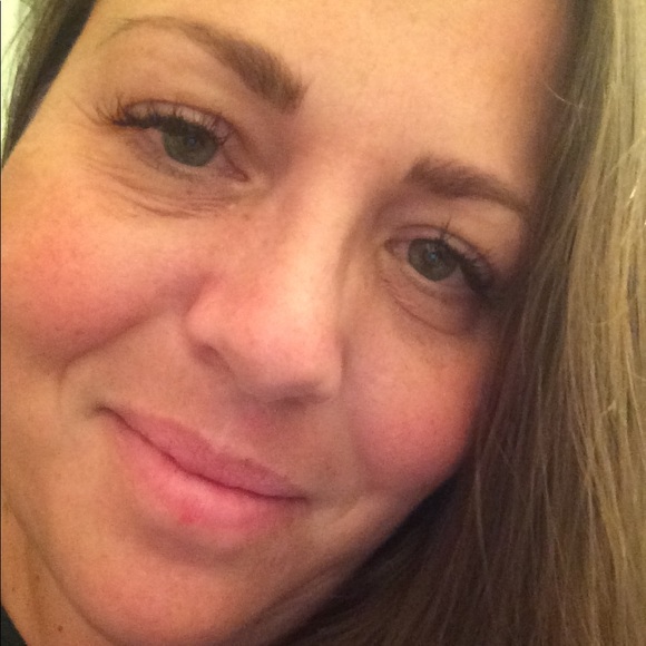 Shana Shodin - Poshmark Profile Picture of Shana Shodin (@purdygood2) on Poshmark