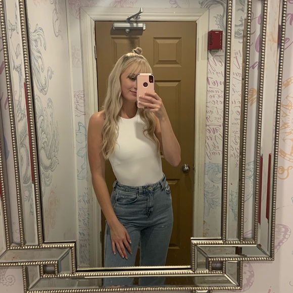 Profile Picture of Kailin Alward (@kailinalward) on Poshmark