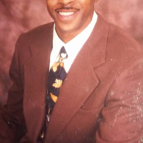 Profile Picture of Tony Willis (@tdub54tw) on Poshmark