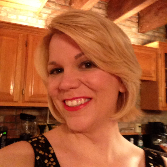 Profile Picture of Julia Valleau (@juliavalleau) on Poshmark