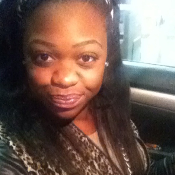 Profile Picture of Lakendra Wilson (@beautyfulsin) on Poshmark