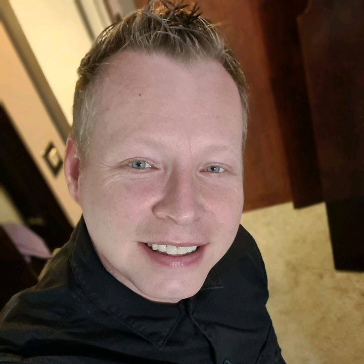 Profile Picture of Richard (@richardenguk) on Tiktok