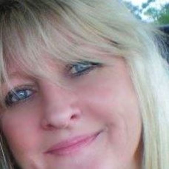 Profile Picture of Teresa Gallagher (@tagamire) on Poshmark