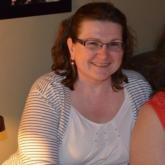 Barbara Gorss - Poshmark Profile Picture of Barbara Gorss (@bgorss) on Poshmark