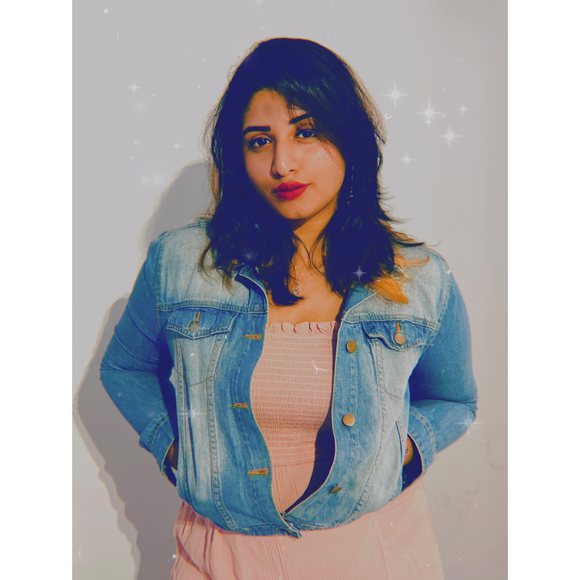 Profile Picture of Athira Athira (@athira_athira) on Poshmark