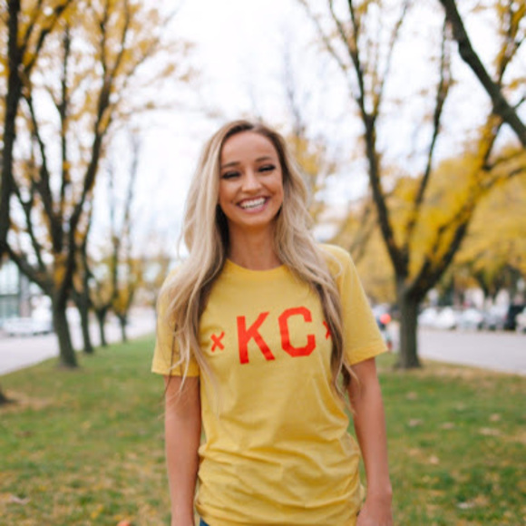 Profile Picture of Hannah Leibee (@hannah_leibee) on Poshmark