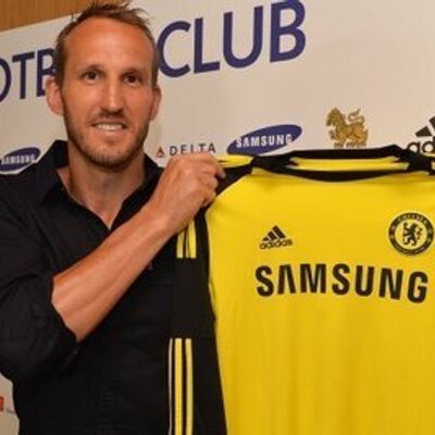 Profile Picture of Mark Schwarzer (@Schwarzer_ID) on Twitter