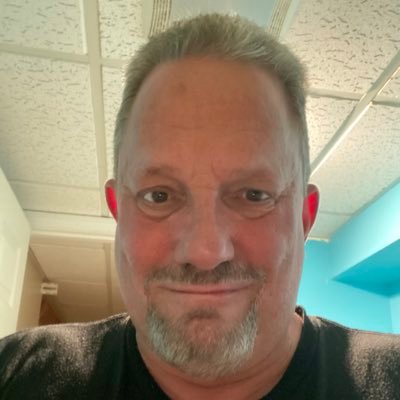 Profile Picture of Dave Lutz (@Dave2121) on Twitter