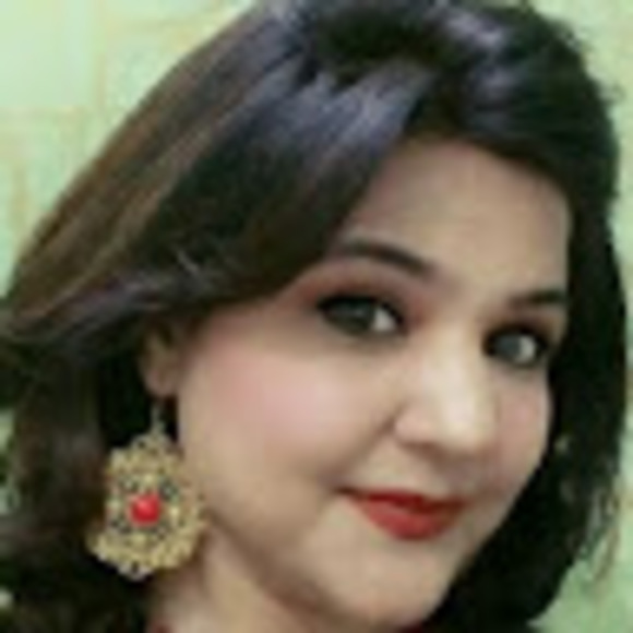 Profile Picture of Dimple Malhotra (@atanutanu83) on Poshmark