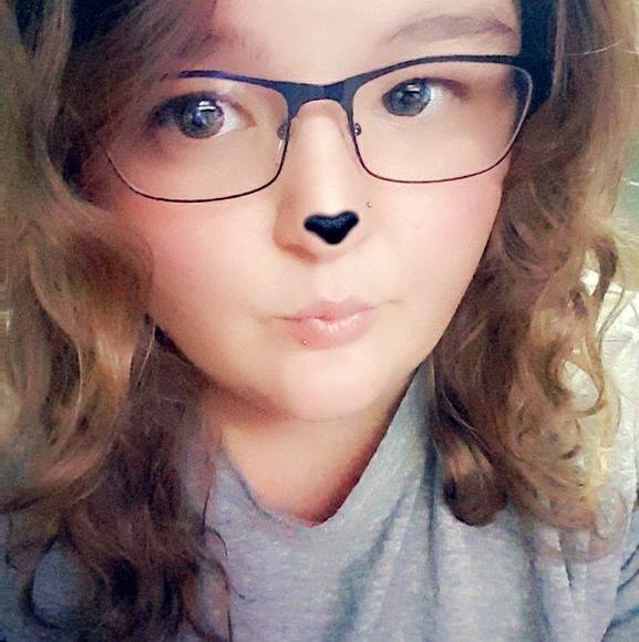 Profile Picture of Courtney Vetrone (@courtneyvetrone) on Poshmark