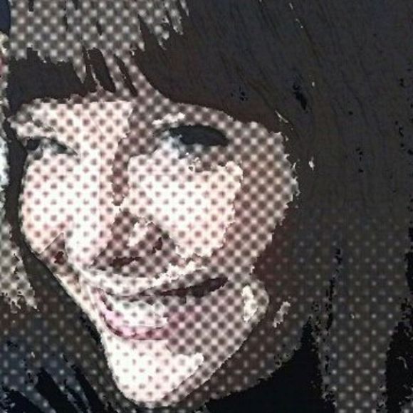 Profile Picture of Dawn Barber (@brighdiesmommy) on Poshmark