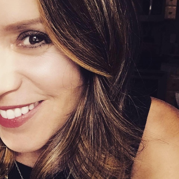 Profile Picture of Nancy Bell (@fancy65rnv) on Poshmark