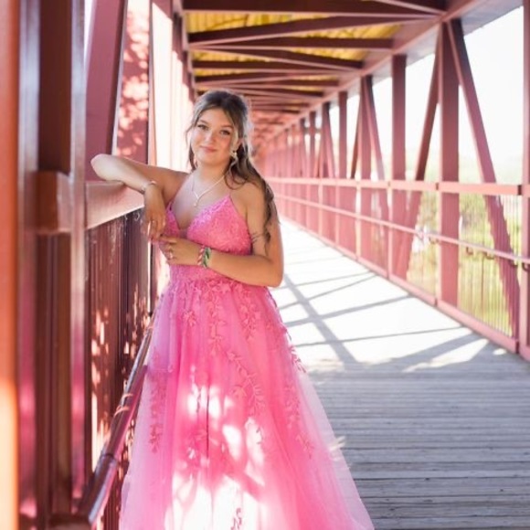 Profile Picture of Jessica Bolduc (@jessicaboldu919) on Poshmark