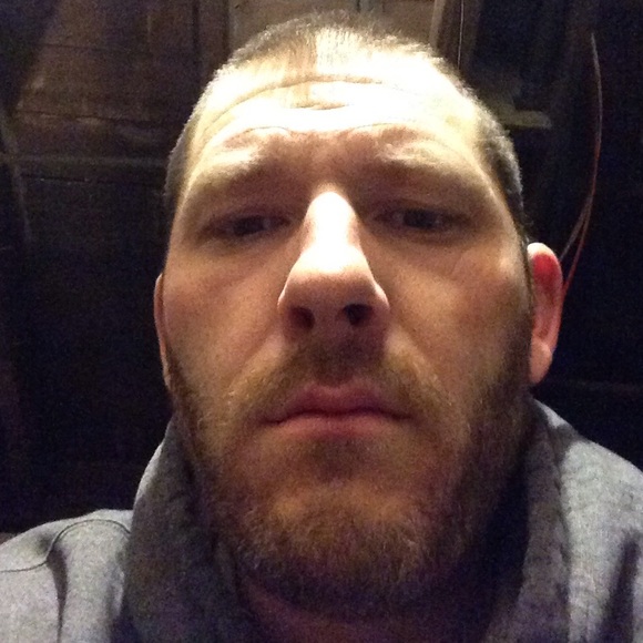 Profile Picture of Kevin Dielman (@dielman15) on Poshmark