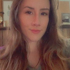 Profile Picture of Chloe (@chloe_foster1210) on Pinterest
