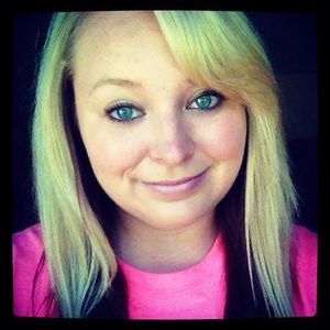 Profile Picture of Katie Decker (@deckergirl13) on Myspace