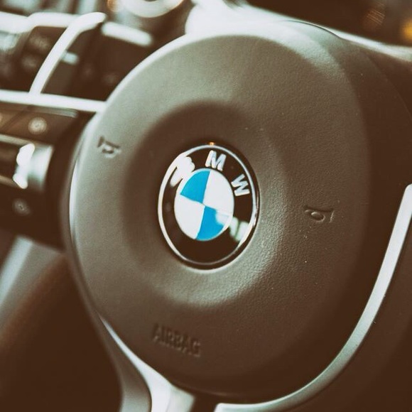 Profile Picture of Alex Pereira (@apaige510) on Poshmark