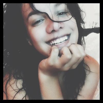 Profile Picture of READ BIO (@IsabelPetra_) on Twitter