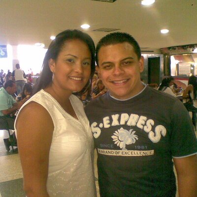 Profile Picture of Reina Velasquez (@reinavel2010) on Twitter