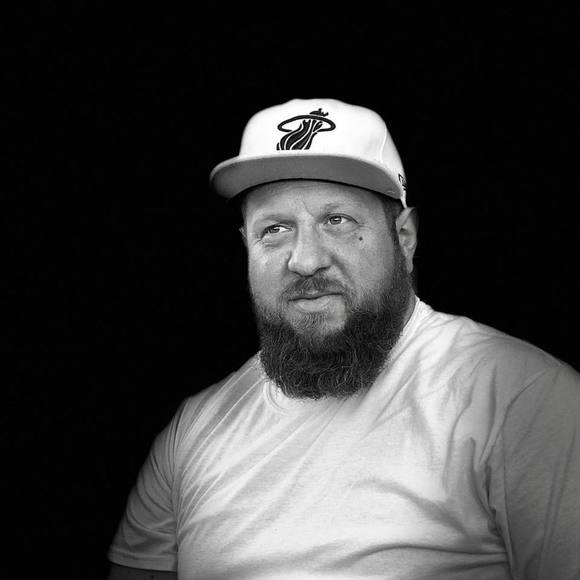 Profile Picture of Philip Rutigliano (@call_me_re) on Poshmark