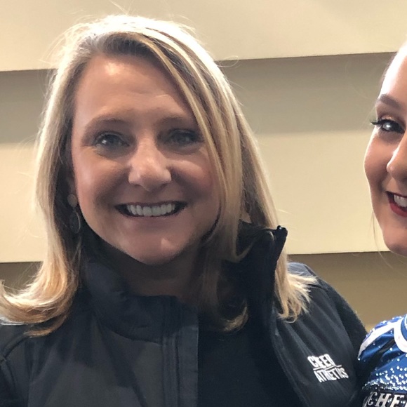 Profile Picture of Paige Layne (@pclayne) on Poshmark