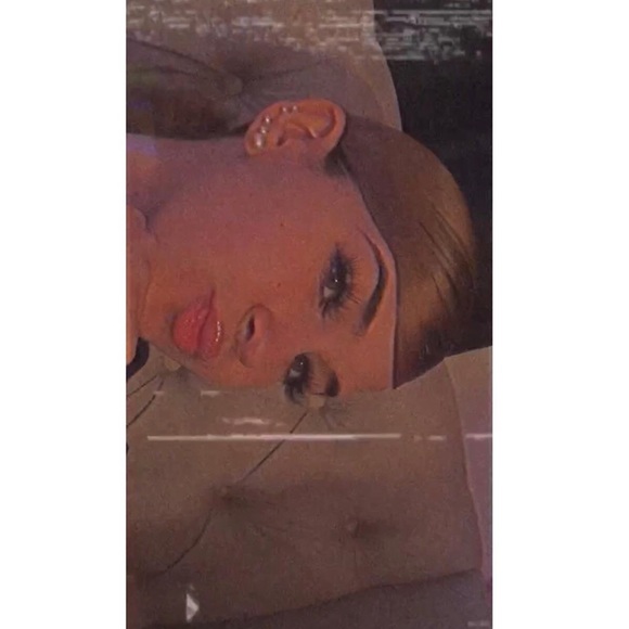 Profile Picture of Alba Capellan (@juliette2734) on Poshmark