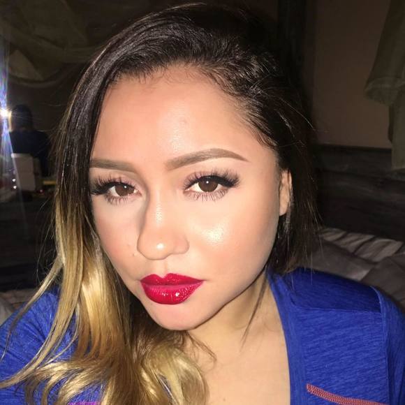 Profile Picture of Belsy Puerto (@belsy_puerto) on Poshmark