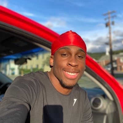 Profile Picture of R🍪bert (@RobertReneGlove) on Twitter