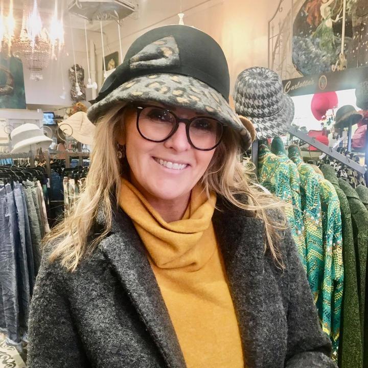 Profile Picture of Lori Dixon (@@annlori1968) on Tiktok