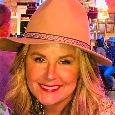 Profile Picture of Mitzi Miller (@MitziMiller18) on Twitter