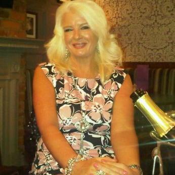 Profile Picture of Janet Bowers (@bowers_janet) on Twitter