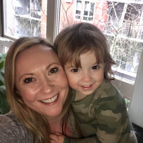 Profile Picture of Melissa Durall (@melissadurall) on Poshmark