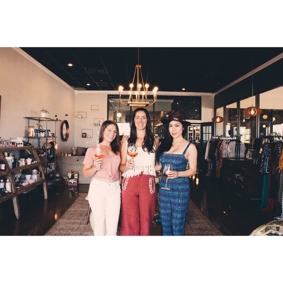 Profile Picture of Mindi Parmet (@my_market) on Poshmark