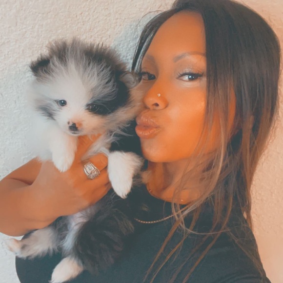 Profile Picture of Jrip Jrop (@juicykitiya) on Poshmark