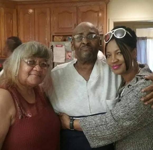 Profile Picture of Freda Daniels (@fredakat2004) on Poshmark