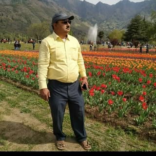 Profile Picture of Jyotindra Shukla (@shukla_jyotindra) on Instagram