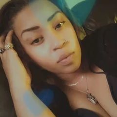 Profile Picture of Shay Farrell (@twinkbae27) on Tiktok