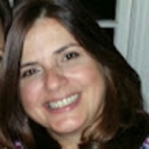Profile Picture of Melba Alvarez (@metrueba) on Poshmark