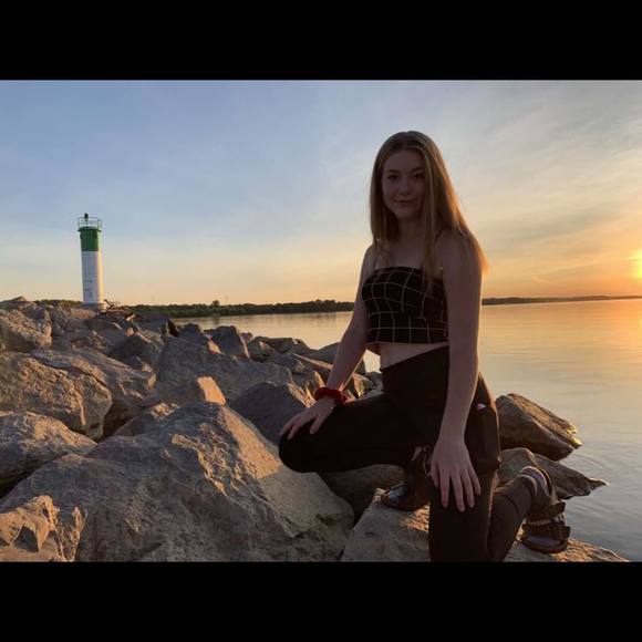 Profile Picture of Marissa Immel (@ibmissa34) on Poshmark