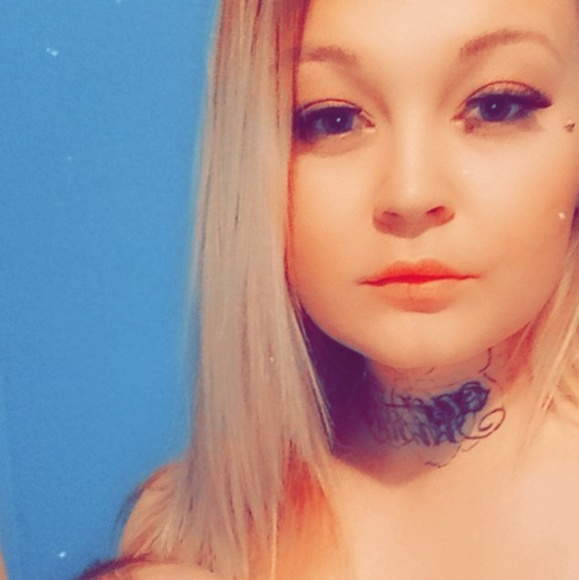 Profile Picture of Paula Worsham (@paulaworsham82) on Poshmark