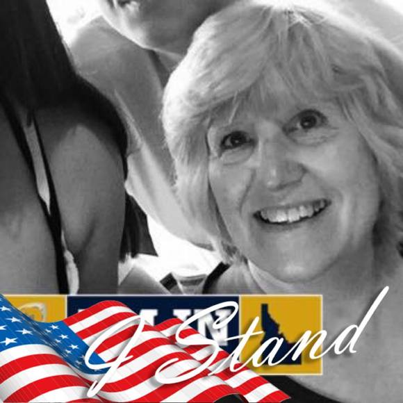 Profile Picture of Susan Larsen (@samkp40) on Poshmark