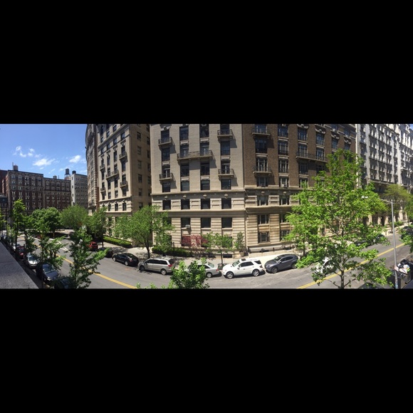 Profile Picture of Katherine Grosul (@katherinegrosu) on Poshmark