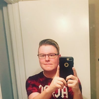 Profile Picture of Wynter (@Wynter_Ray) on Twitter