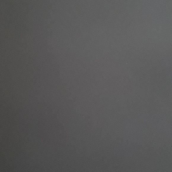 Profile Picture of Ganina Grubbe (@ganina1i) on Poshmark