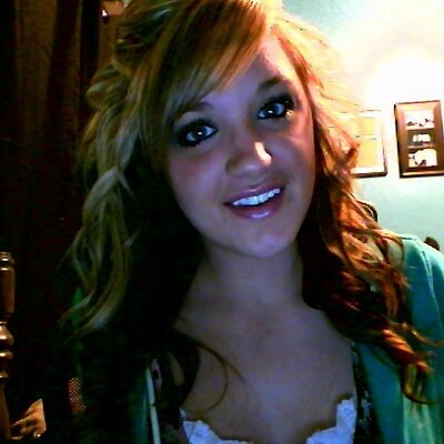 Profile Picture of Lish (@@jbieberismyhero) on Twitter