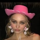 Profile Picture of   lily fan... (@lilyrosedepp293949) on Tiktok