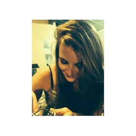 Profile Picture of Samantha Sansone (@sammisansone10) on Pinterest