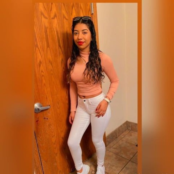 Profile Picture of Jackie Calero (@jackiecalero) on Poshmark