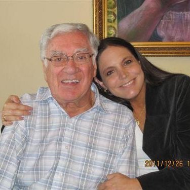 Profile Picture of Lorena Calderon (@calderon_lorena) on Twitter